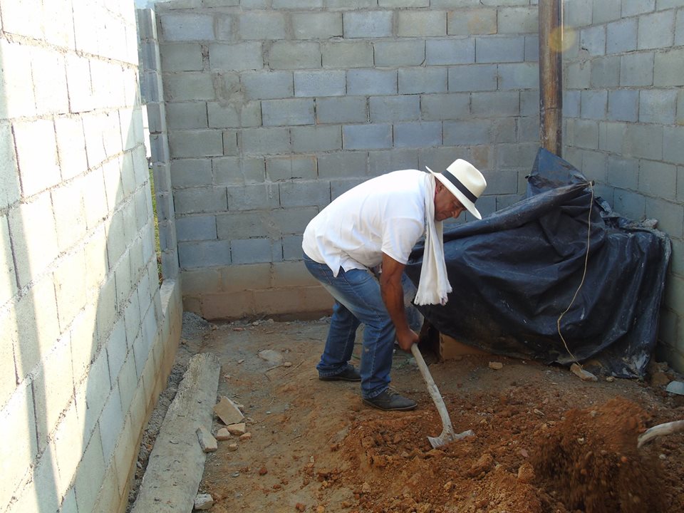 Hermosa Labor En La Vereda San Agustín 01.jpg